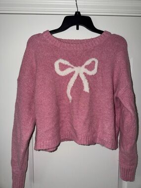 Jessica Simpson Pink Crewneck Sweater with White Bow Motif